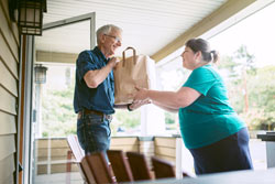 5 Simple Ways Seniors Can Get Free Help | Globe Life